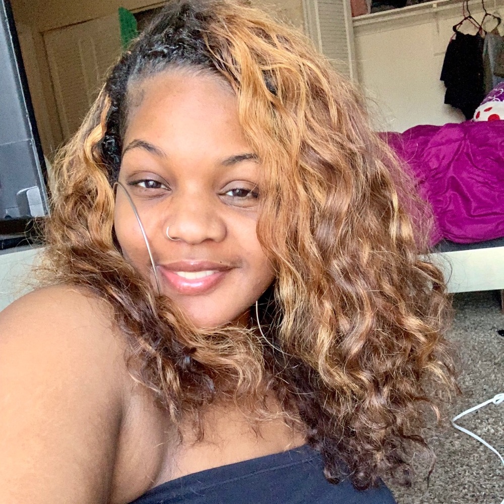 Meet your Posher, Bria